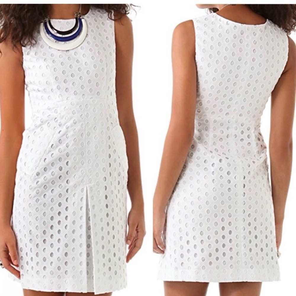NWT Diane Von Furstenburg White eyelet Sleeveless Dress with pockets